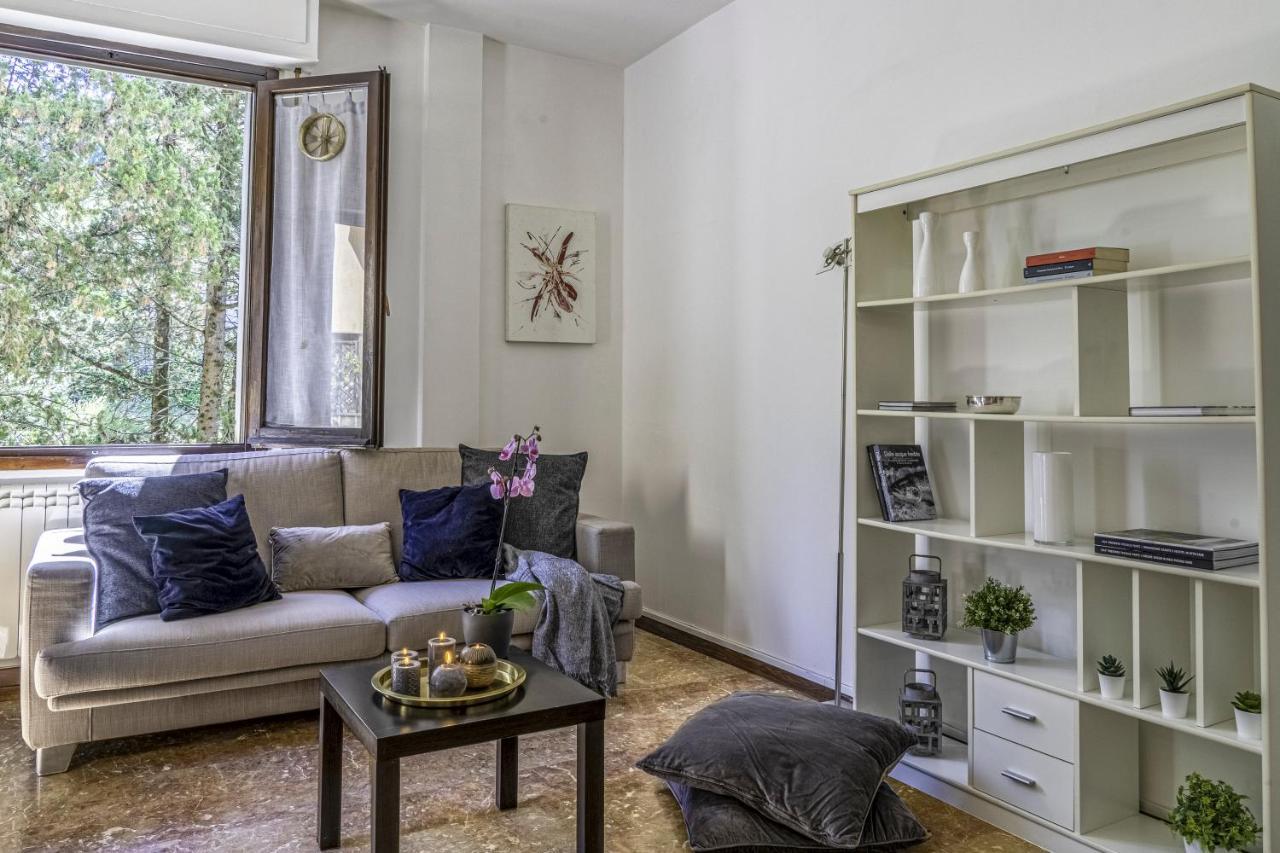 Cozy Roman Apartment With Parking 佛罗伦萨 外观 照片